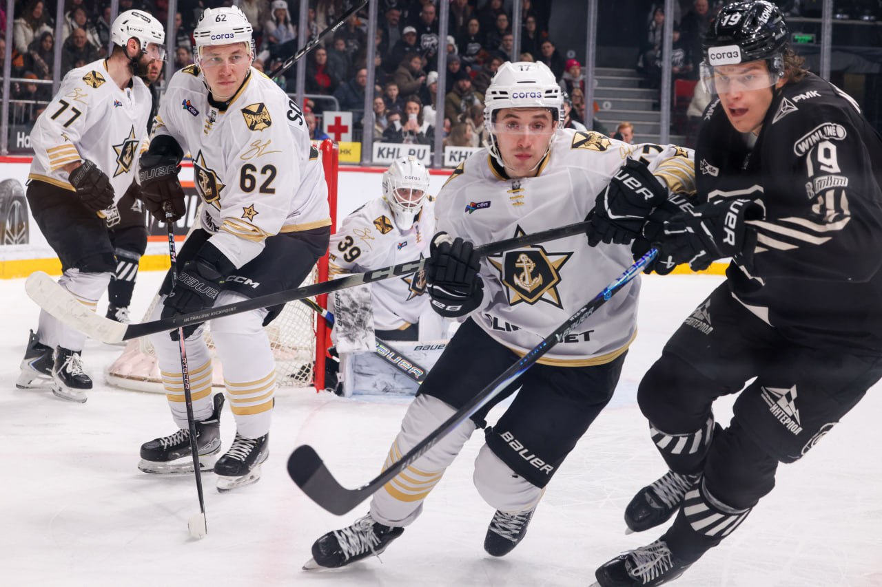 Победную точку поставил Кравцов: «Трактор» прервал серию поражений победой над «Адмиралом» в Челябинске Победную точку поставил Кравцов: «Трактор» прервал серию поражений победой над «Адмиралом» в Челябинске