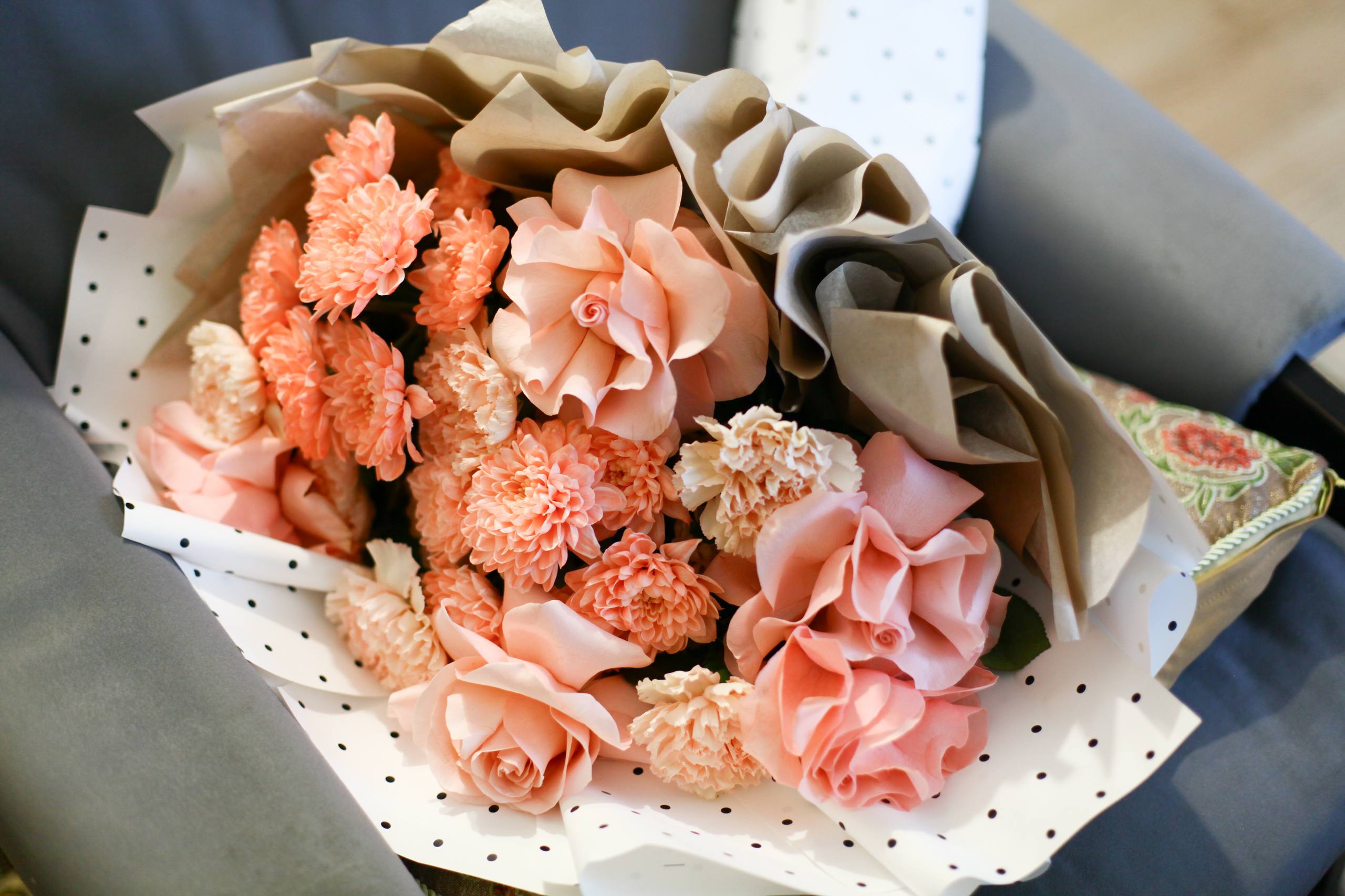 Первый заместитель руководителя СУ СК России по Челябинской области навестил жительницу блокадного Ленинграда Рыбачук Галину Константиновну Первый заместитель руководителя СУ СК России по Челябинской области навестил жительницу блокадного Ленинграда Рыбачук Галину Константиновну