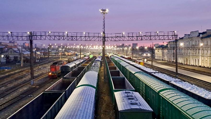 На железной дороге в Челябинске установили энергоэффективное освещение