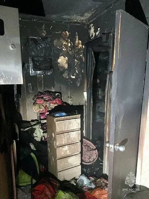 Пожар в Челябинске: пострадали годовалая девочка и подросток Пожар в Челябинске: пострадали годовалая девочка и подросток