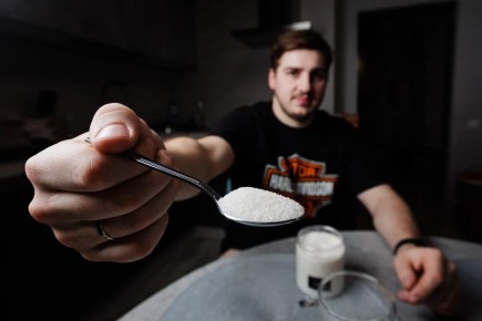 Хлеб и молоко – без накрутки: 15 предприятий в Челябинской области добровольно отказались от наценки на продукты первой необходимости