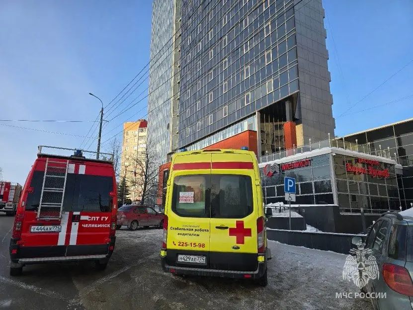 Пожар вспыхнул в спа-отеле возле арены «Трактор» в Челябинске