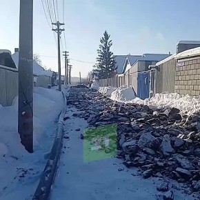 "Улицы перекопали, работа встала"