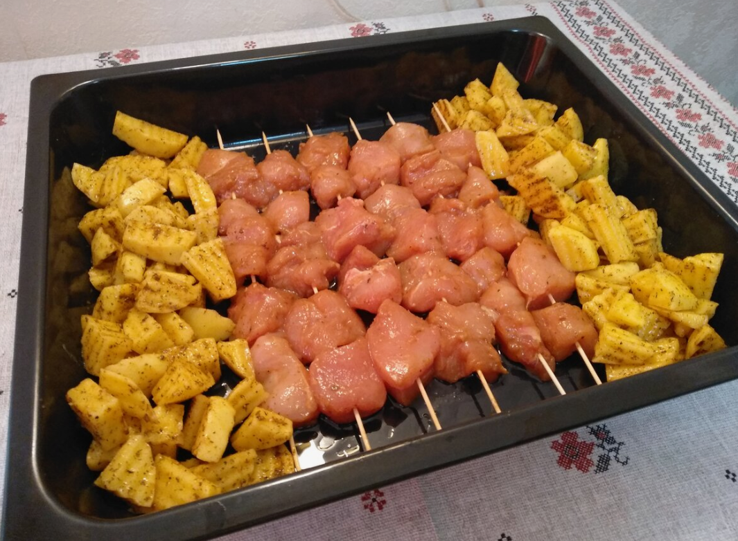Нежный шашлык в духовке: впечатляющее мясо без дыма и углей