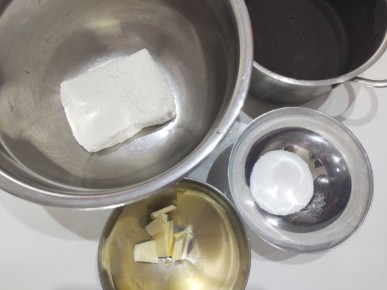 Творожные сырки: простой рецепт домашнего десерта