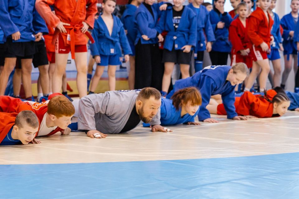 ����� ����������, ��������� ������������ ��������� ����� ������� ������ ��� ����� ������-������������� ������ ������� ����������� �������