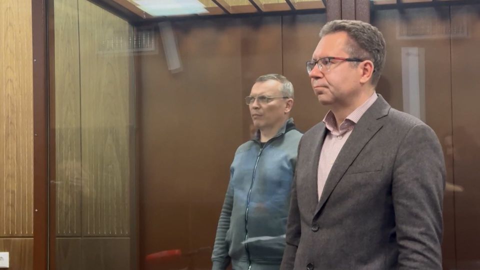 Басманный суд Москвы отправил под арест вице-губернатора Челябинской области, которого обвиняют в миллионной взятке