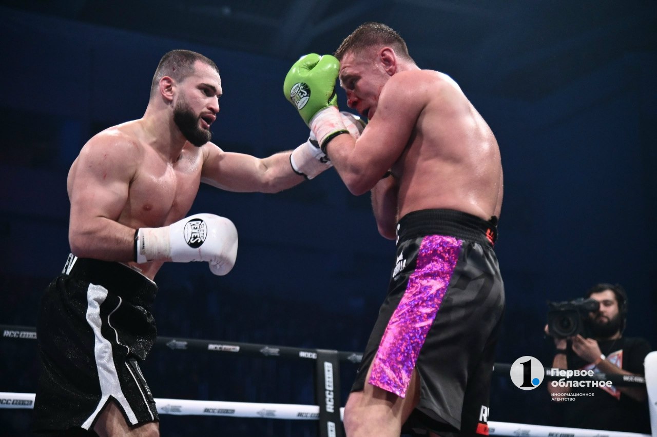 Сергей Ковалев стал почетным гостем турнира RCC в ледовой арене «Трактор» Сергей Ковалев стал почетным гостем турнира RCC в ледовой арене «Трактор»