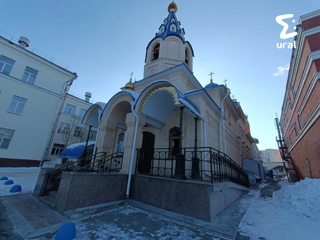 Мужчина мог напасть с ножом на прихожан в челябинской церкви из-за замечания снять рюкзак