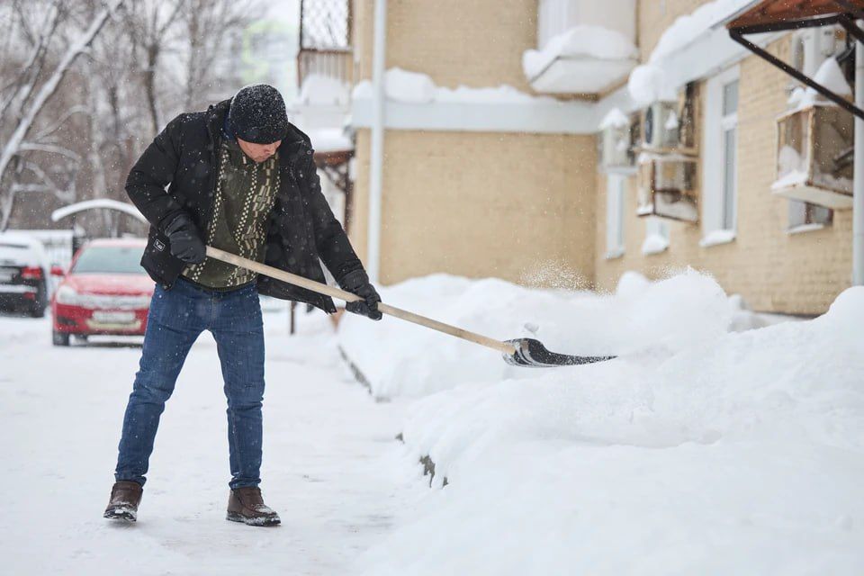Мэр Лошкин о снеге в челябинских дворах: Ходить и ездить некомфортно