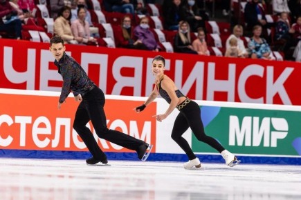 «Есть болельщики, которые специально приехали из России»: мама фигуриста Никиты Рахманина рассказала об атмосфере на Олимпиаде в Италии