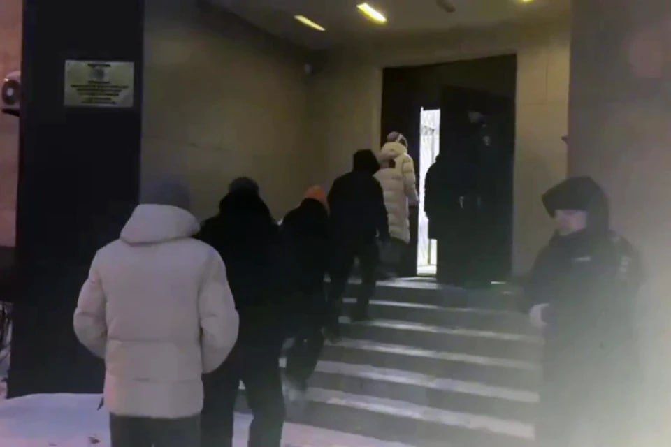 В Челябинске 16 иностранцев увезли в отдел полиции во время рейда, нашли только одно нарушение