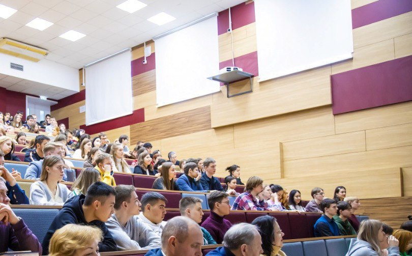 Главный федеральный инспектор рассказал южноуральским студентам о служении Отечеству