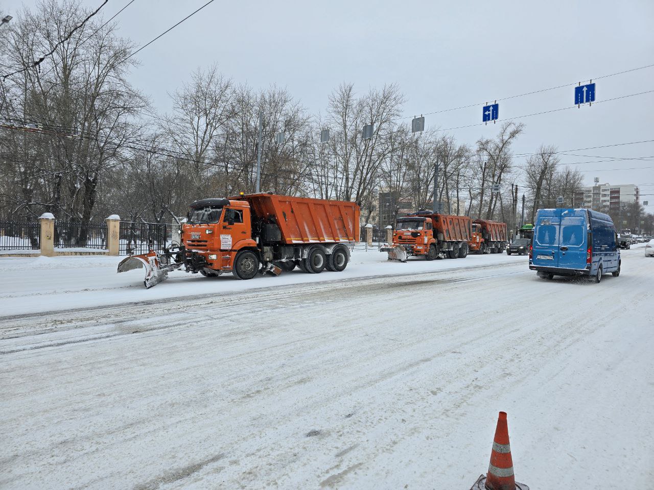 Алексей Лошкин: Устраняем последствия ночной метели в Челябинске и готовимся к продолжительному снегопаду Алексей Лошкин: Устраняем последствия ночной метели в Челябинске и готовимся к продолжительному снегопаду
