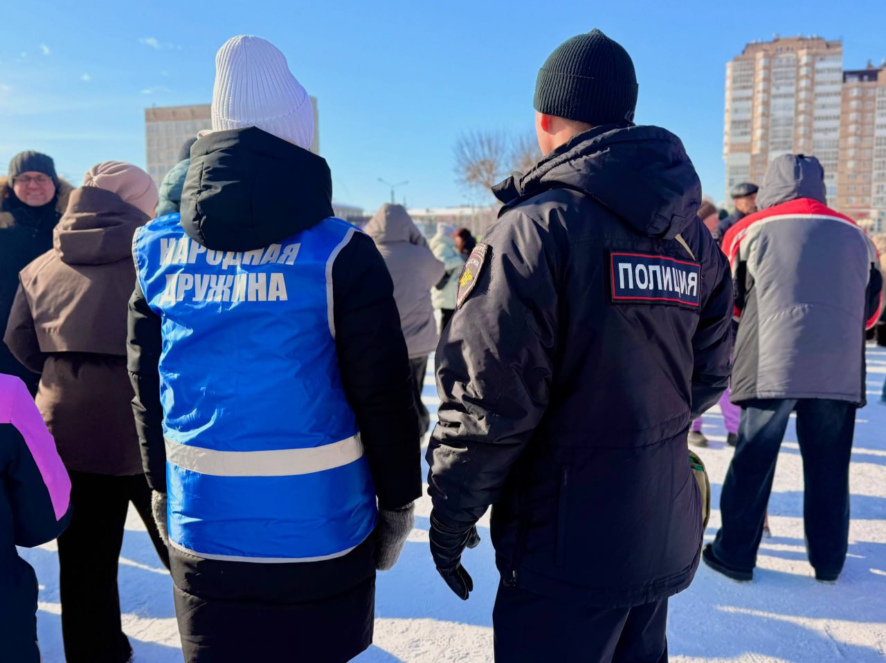 В Челябинской области полицейские обеспечивают охрану общественного порядка в период масленичных гуляний