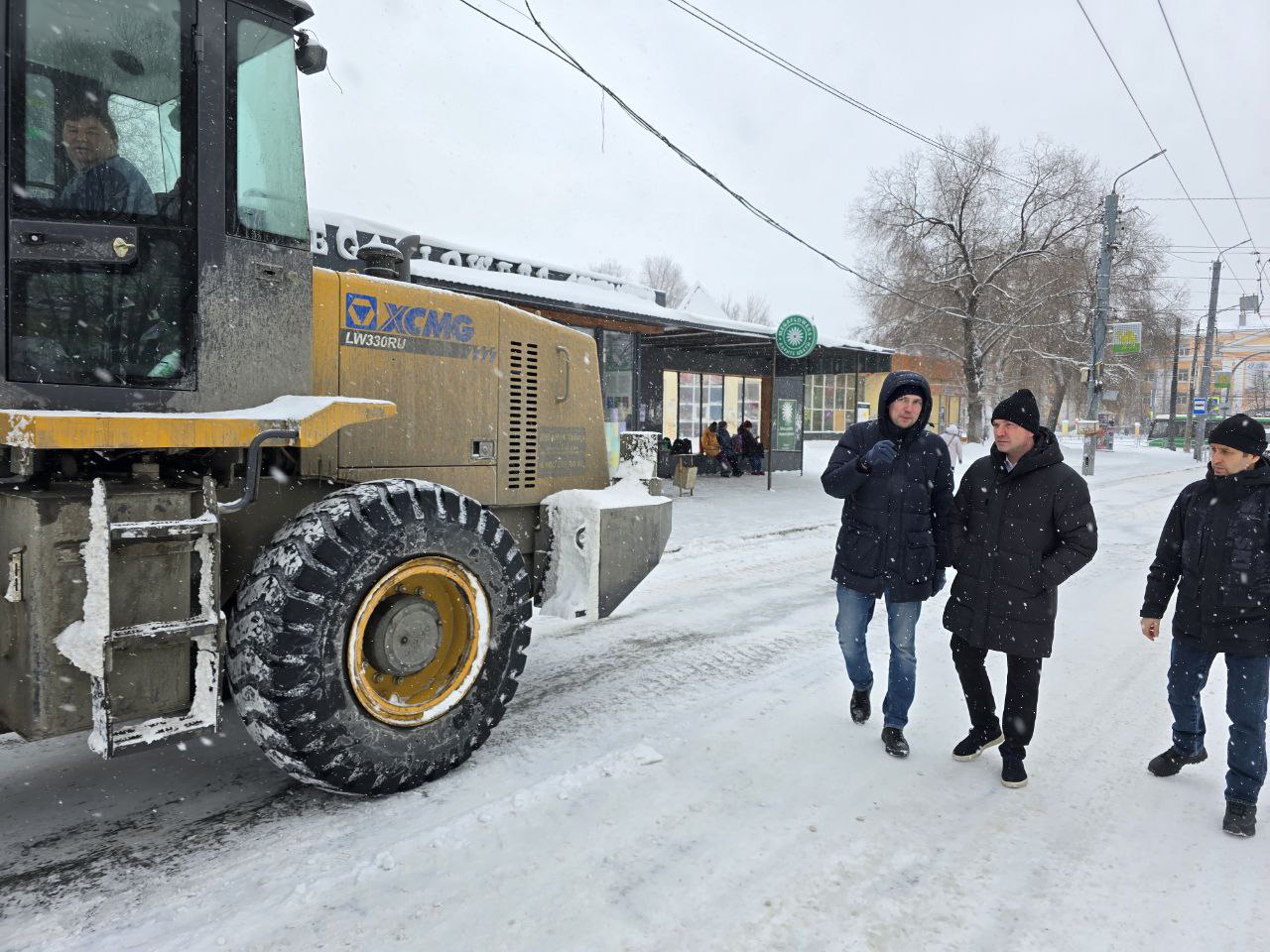 Алексей Лошкин: Устраняем последствия ночной метели в Челябинске и готовимся к продолжительному снегопаду Алексей Лошкин: Устраняем последствия ночной метели в Челябинске и готовимся к продолжительному снегопаду