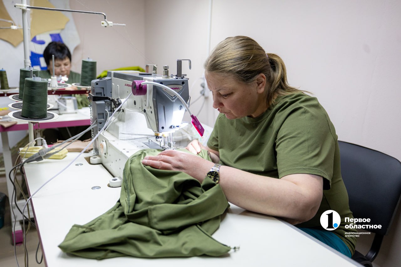 Реглан для штурма и пончо-невидимка: как челябинки обманывают тепловизоры и шьют победу