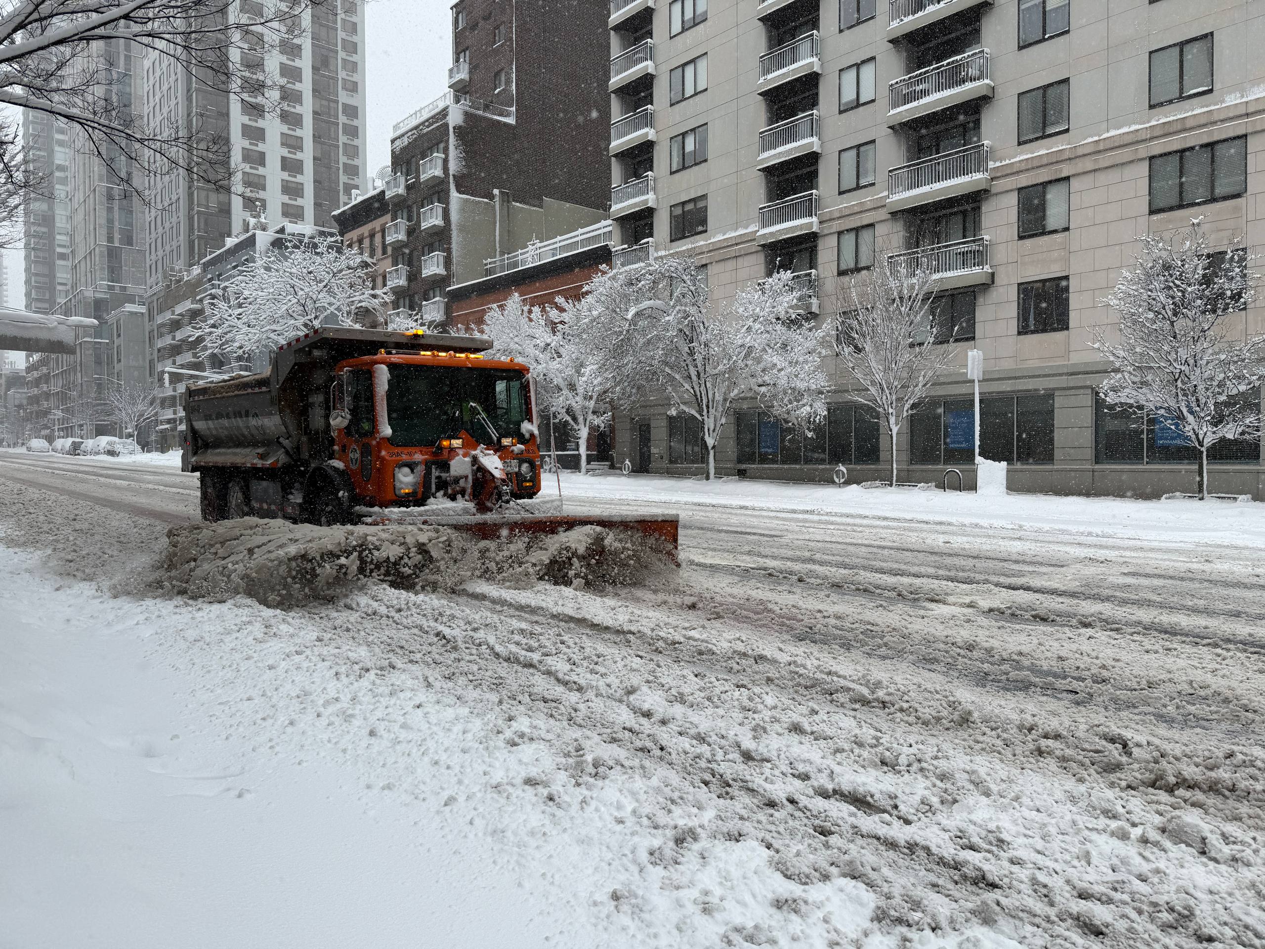Валентин Богданов: Как чистят снег. Челябинск и Нью-Йорк Валентин Богданов: Как чистят снег. Челябинск и Нью-Йорк