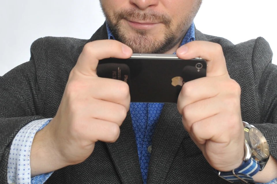 Хотел покрасоваться, а потом застеснялся: в Челябинской области мужчина отдал 370 тыс