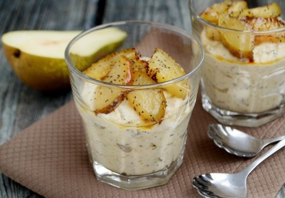 Творожный мусс-смузи с грушами и маком