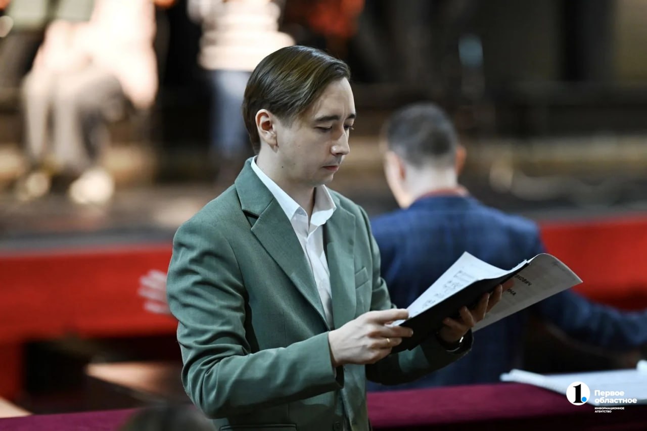 В Челябинском театре оперы и балета проходят последние репетиции концерта, посвященного 120-летию со дня рождения Дмитрия Шостаковича В Челябинском театре оперы и балета проходят последние репетиции концерта, посвященного 120-летию со дня рождения Дмитрия Шостаковича