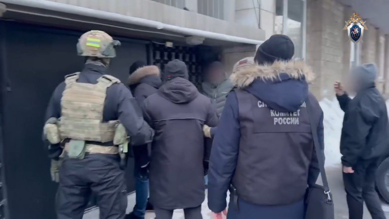 Чиновник и бизнесмен в Златоусте задержаны за липовый ремонт дороги