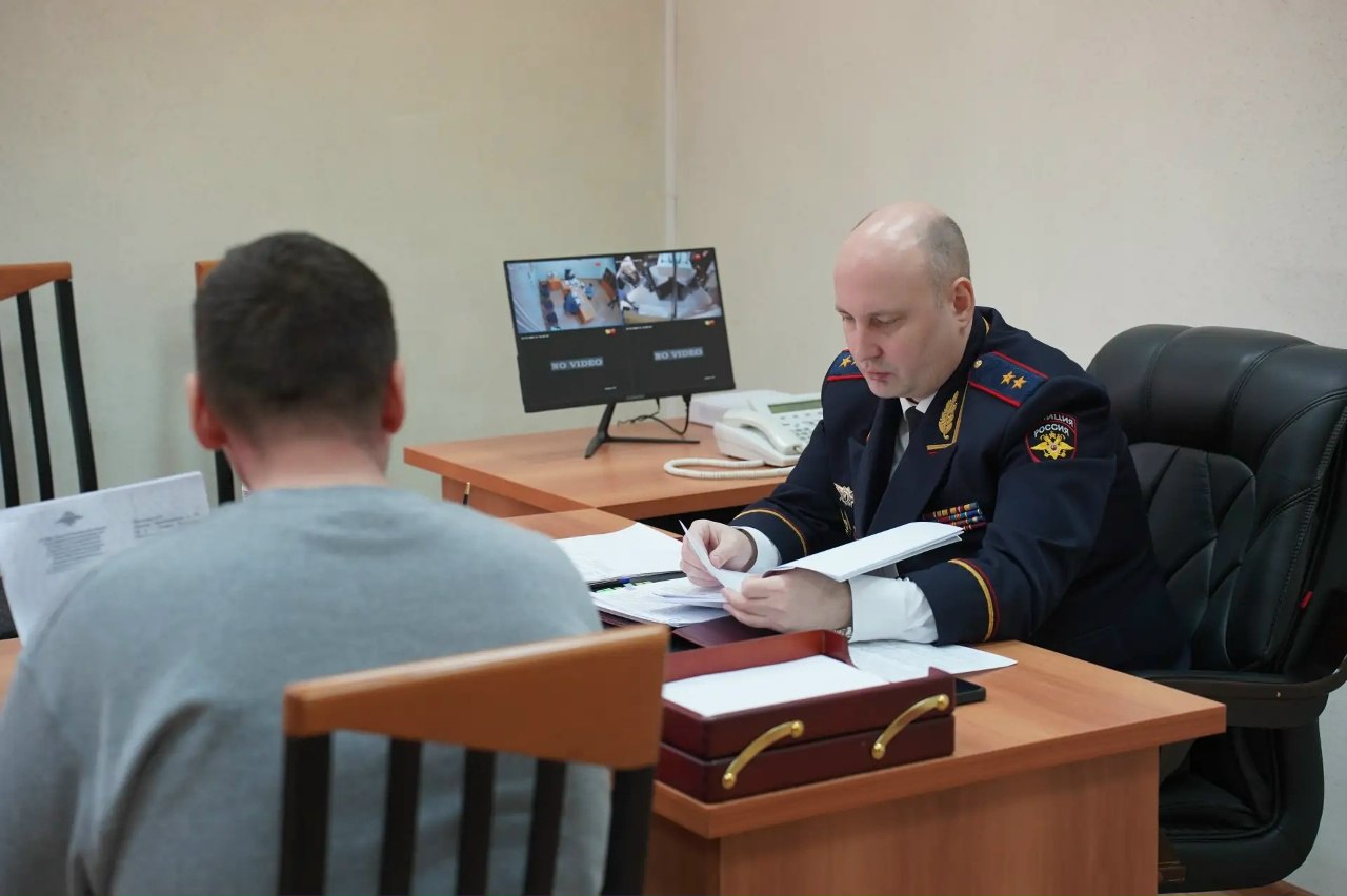 Начальник Главка Сергей Космачев и представитель Общественного совета Сергей Курышев провели прием граждан Начальник Главка Сергей Космачев и представитель Общественного совета Сергей Курышев провели прием граждан