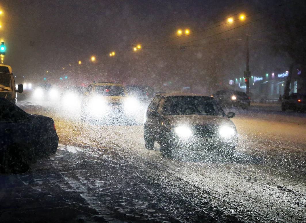В Самарской области из-за метели ограничено движение на участке трассы M-5
