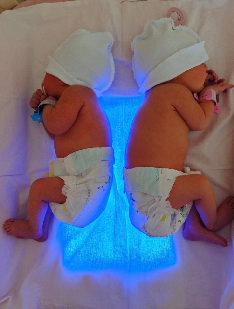 Февральский бум на «королевские двойни»