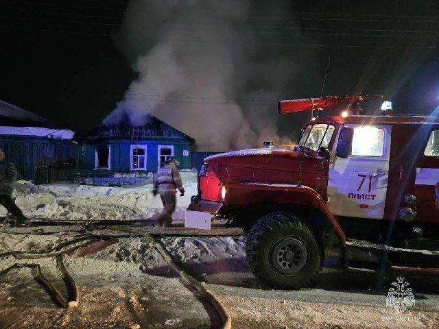 Два человека погибли во время пожара в Пласте