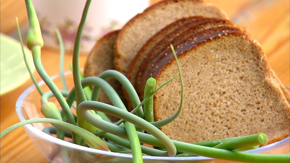 Чем интересны чесночные стрелки: полезные рецепты и советы