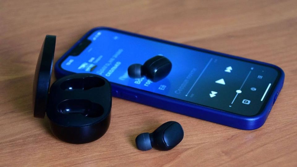 Использование мобильных телефонов в школах Челябинска: мнение родителей и учителей