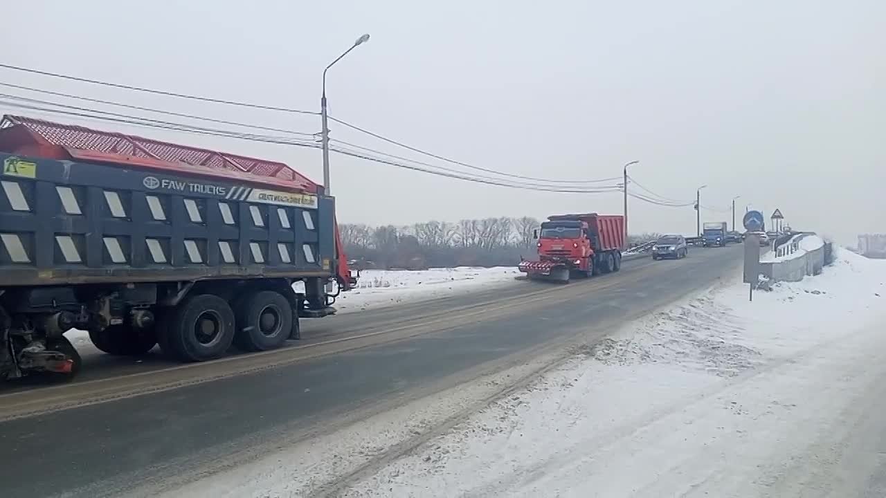Снег вновь мобилизовал все службы города