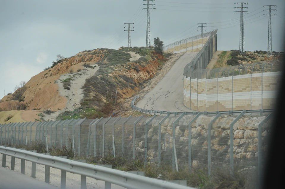 Бегом в бомбоубежище и обратно: бывшая челябинка описала будни семьи в Хайфе под обстрелами