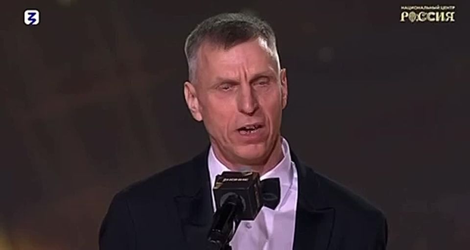 Просветитель года: учитель из Челябинска стал лауреатом премии "Знание"