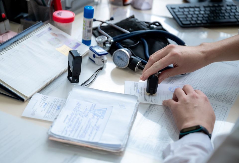 Челябинский депутат Госдумы предложила увеличить срок больничного по уходу за ребенком