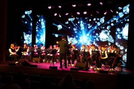 ������� ��������� ��� � ������� ������ ��� � 8 ����� � ����������