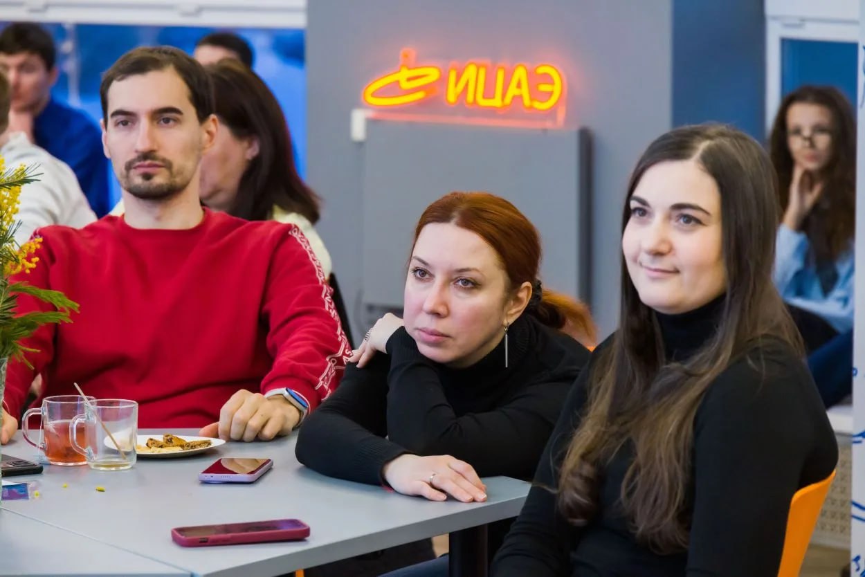 Химик Лилия Коваленко объяснила, почему помаду можно назвать гелем Химик Лилия Коваленко объяснила, почему помаду можно назвать гелем