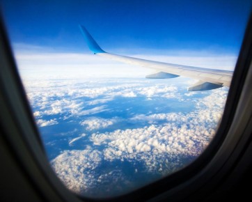 Туристов из Челябинска эвакуировали с застрявшего в Катаре лайнера