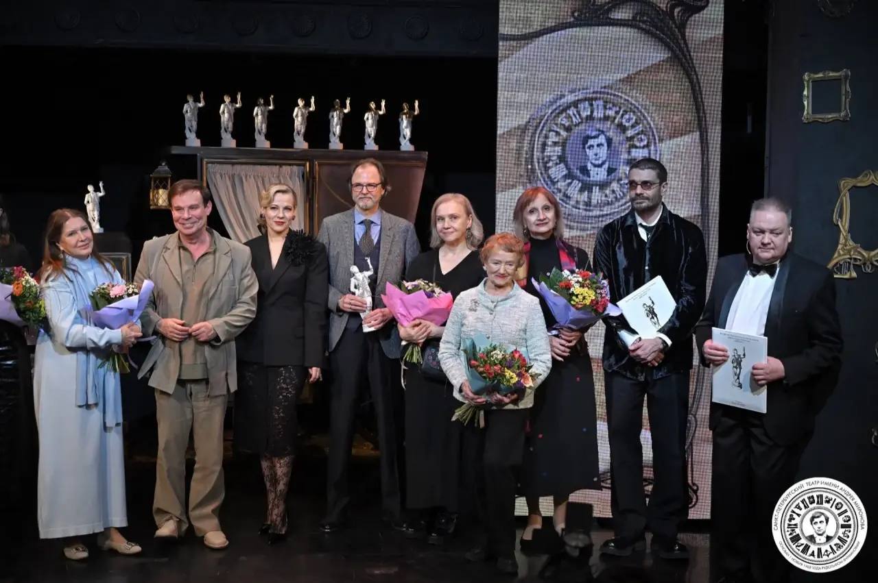 Челябинская актриса стала лауреатом национальной премии «Фигаро» Челябинская актриса стала лауреатом национальной премии «Фигаро»