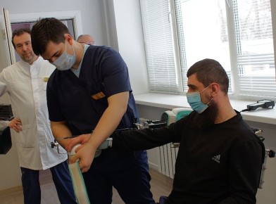 � ���������� ����� 700 ��������� ��� ��������� �� ����������� ������������