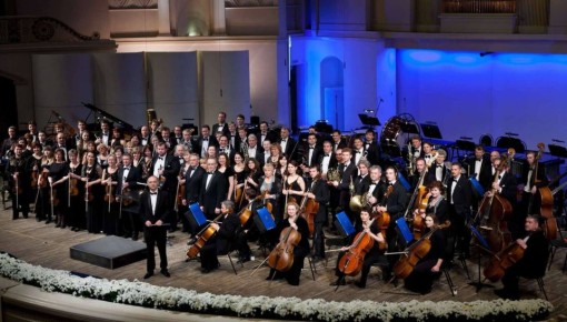 В Челябинске выступит легендарный оркестр кинематографии, записавший музыку к популярным советским фильмам