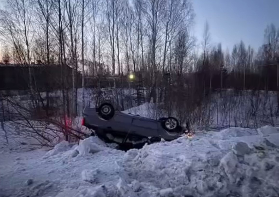 Смертельная авария произошла сегодня рано утром в поселке Первомайка Коркинского городского округа Смертельная авария произошла сегодня рано утром в поселке Первомайка Коркинского городского округа