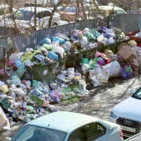 «Тонем в мусоре и грязи. Мусорный весенний полигон»