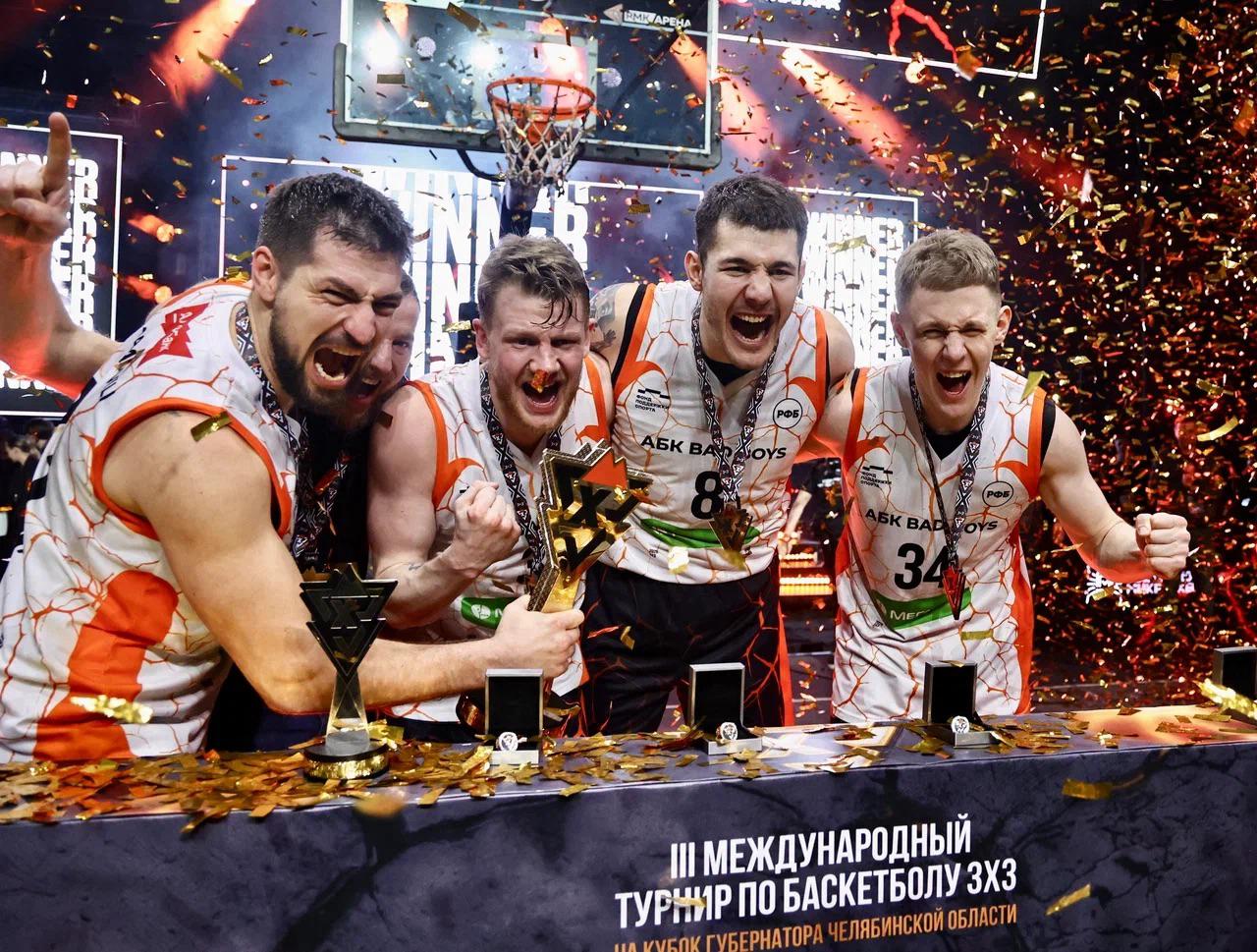 Перстни с 300 фианитами вручили победителям Кубка губернатора Перстни с 300 фианитами вручили победителям Кубка губернатора