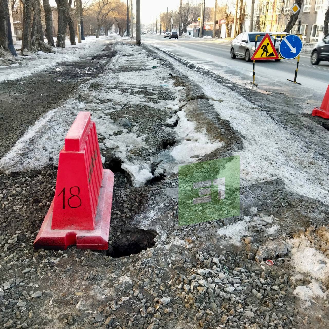 «Полдороги уже провалилось! Ждем пока все уйдет под землю?» «Полдороги уже провалилось! Ждем пока все уйдет под землю?»