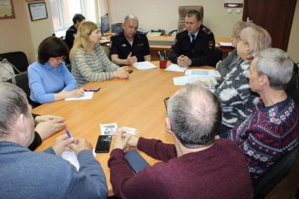 Общественный совет при МО МВД России «Чебаркульский» подвел итоги работы и посетил дежурную часть