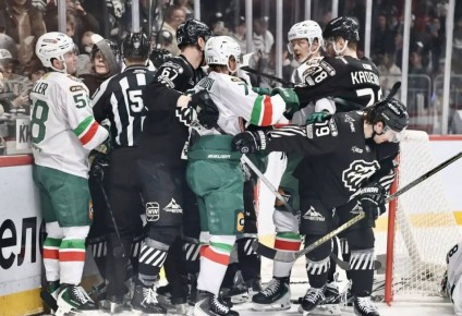 «Трактор» одержал первую победу в плей-офф