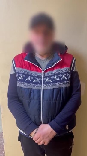 В Челябинске оперативники уголовного розыска установили и задержали местного жителя, подозреваемого в совершении серии краж из автомашин