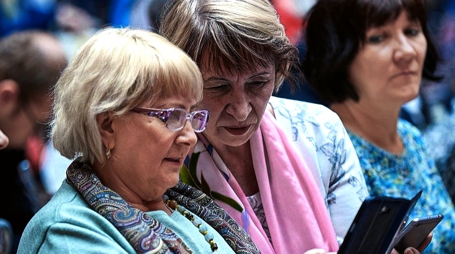 Почему различия в льготах для пенсионеров вызывают вопросы справедливости?